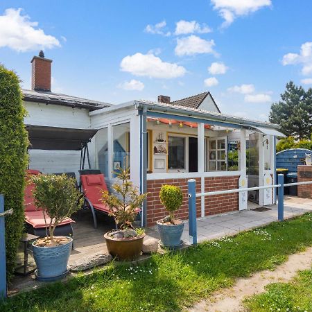 Beautiful Bungalow In Poel Near The Beach Fahrdorf (Mecklenburg-Vorpommern) Exterior foto