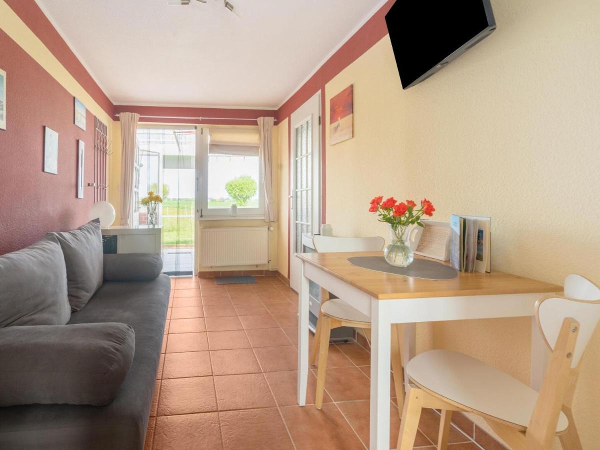 Beautiful Bungalow In Poel Near The Beach Fahrdorf (Mecklenburg-Vorpommern) Exterior foto