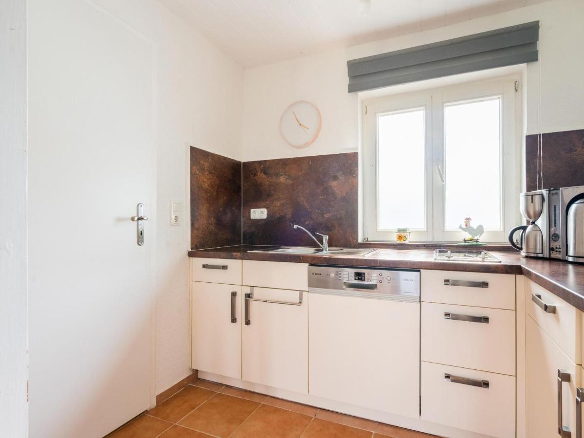 Beautiful Bungalow In Poel Near The Beach Fahrdorf (Mecklenburg-Vorpommern) Exterior foto